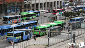 서울 시내버스 기사 자가격리 안지키고 출근…동료 2명 확진