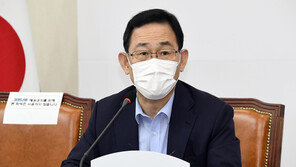 주호영 “코로나 2차 대유행은 이유 막론하고 정부 책임”
