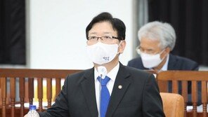 국회 정보위 “통일부 추진 北과 설탕-술 물물교환 계획 백지화”