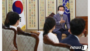 丁총리 “의협 집단휴진하면 국민 불안…지금껏 그랬듯 힘모으자”