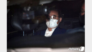 ‘위력추행’→‘강제추행’ 오거돈 혐의 더 센 결론…왜?