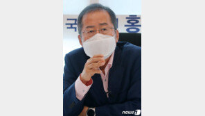 홍준표 “코로나 위험 감수하고 수만명 모여…부동산에 분노”