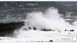 ‘태풍경보’ 제주에 시간당 37㎜ 폭우·초속 30m 강풍