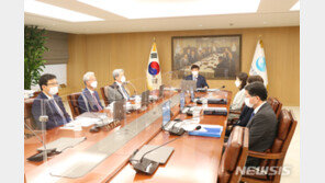 한은 “코로나 재확산에 경제회복 예상보다 더딜 것”