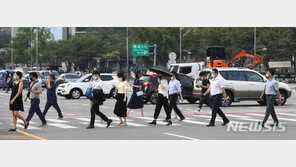 ‘거리두기 3단계’?…중기·소상공인업계 “대응책 없는 사형선고”