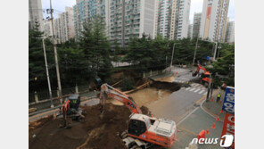 구리 대형 땅꺼짐 도로 밤샘 복구…4차로 중 3차로 개통