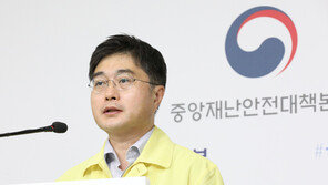 신규 확진 173일 만에 400명대 원인…“사랑제일교회, 8·15집회, 무증상 환자”