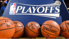 ‘보이콧’ NBA, 하루 만에 일정 재개 합의…주말에 경기 열릴 듯