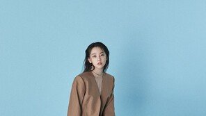 안소희, 단단한 눈빛으로 완성한 강렬 시크미