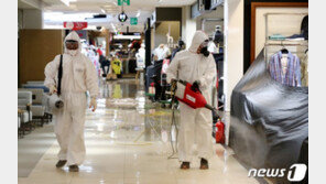 식당·카페 이어 백화점도 영업제한 조치 나오나…정부 ‘실태 파악’ 착수