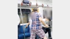 지하철 노마스크 난동 50대 구속…“동종 범행으로 누범”