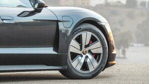 포르쉐 첫 전기차에 타이어 공급