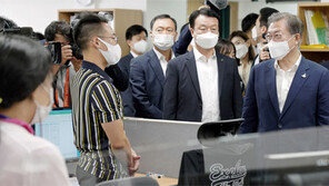 “3단계 격상 여부, 강화된 2단계 효과본뒤 판단”