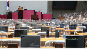 본회의장에도 칸막이 설치