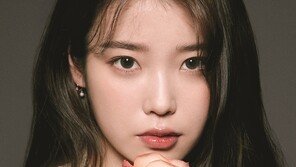 아이유, 전국 간호사들에 1억 상당 아이스 조끼 지원