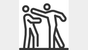 “코로나로 계산 밖에서…” 가게주인 병으로 때린 50대男 실형