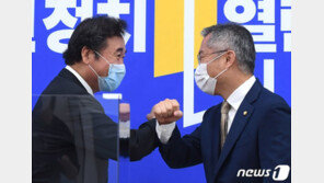 이낙연 “열린민주 동지들, 도와달라”…최강욱 “정부 성공에 큰일”