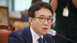 국토부 차관의 과천땅, 신도시 지역에 포함 논란