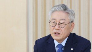 이재명 “철없다 하시니 철들겠다” 홍남기에 발끈