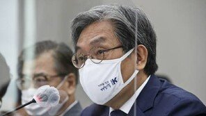 文대통령 농사 지으러 몇번 갔나?…노영민 “일정은 일급비밀”