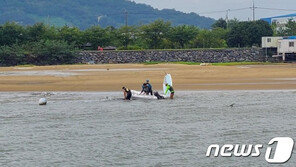 ‘이 와중에’…태풍주의보 발효 해상서 윈드서핑 50대 입건