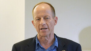 스틸웰 차관보 “北 해킹 강력한 증거…탄도미사일 자금 마련”