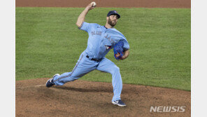 류현진 울게 했던 배스, 오늘은 승리 도우미