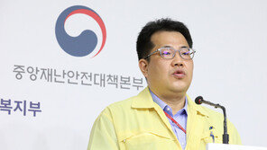 정부 “거리두기 2.5단계, 주말쯤 연장 여부 결정…추석 방역대책도 마련”