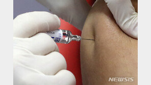 트럼프 행정부, 안정성 논란에도…“내달부터 백신 접종 준비하라”