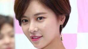 배우 황정음, 결혼 4년 만에 이혼 “사유는 사생활…밝힐 수 없어”