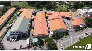 청양 ‘김치공장발’ 이틀새 20명 확진…김치 50톤 전량폐기