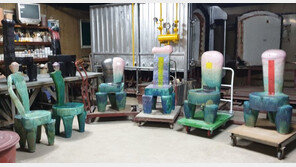 ‘노랑 드레스 입은 도자의자’…도예가 황예숙의 색다른 도자예술전