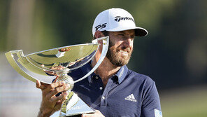 ‘1500만 달러’ 주인공은 존슨, PGA 투어 챔피언십 우승