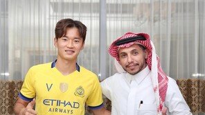 전북 떠난 김진수, 사우디 알 나스르 입단…연봉 35억 2년 계약