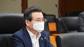 정부 “뉴딜펀드 손실, 세금 보전은 오해…지원 과도한 것 아냐”