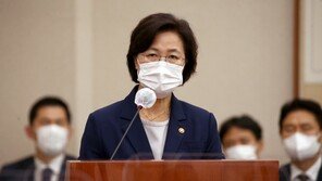 秋아들 차량 논란까지…“장애인 혜택 꼼수” VS “편법 없다”