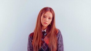 블랙핑크 지수, 독보적 몽환시크…단아함 속 카리스마