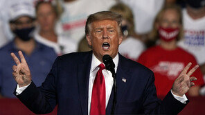 트럼프, 또 ‘中으로부터의 경제 독립’ 강조…“의존 완전히 끝낸다”