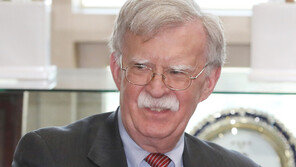 백악관 前대변인 “볼턴, 권력에 취한 관료의 전형…대통령처럼 행동”