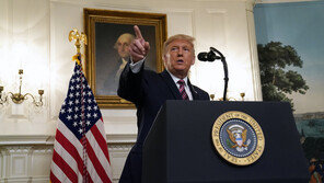 트럼프 “中회사 빨리 그만둬”…美경영진 “이런 위협 너무해”