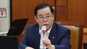 박성중 “윤영찬은 요주의 인물,쭉 지켜와 봤다…지금까지 재미 좀 본 듯”