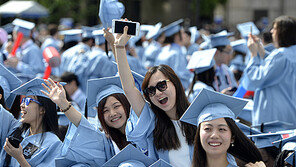 美, 중국인 1000명 비자 무더기 취소…중국군 연관 혐의