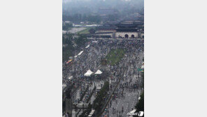 한글날 서울 도심집회 18건 신고…경찰, 모두 금지통고