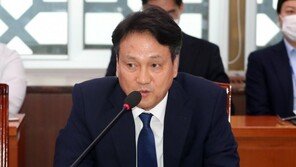 안민석 “통신비 2만원, 부족하나 안 받는 것보단 낫지 않나”