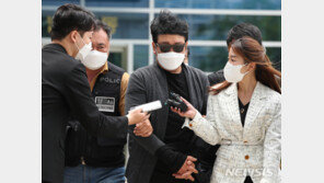 “보복 폭행 아냐”…‘경비원 갑질’ 재판서 일부혐의 부인