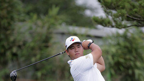 ‘10대 돌풍’ 김주형, PGA개막전 첫날 11위 ‘선전’