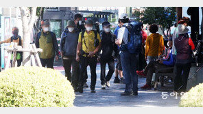 ‘수도권 산악모임’ 확진 38명으로… 강남 마스크업체 9명 추가 감염