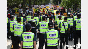 “우린 왜 빼나”…‘2차 재난지원금 제외’ 유흥주점 업주들 ‘분통’