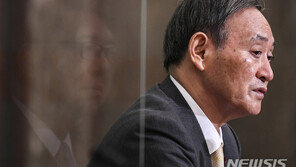 ‘아베 계승’ 스가…강경 한국 노선 ‘유지’ 전망