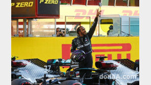 메르세데스-AMG 페트로나스, F1 대회 통산 100승… 새 역사 쓰는 ‘루이스 해밀턴’